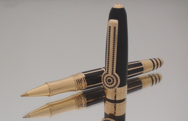 Black Bee Gold